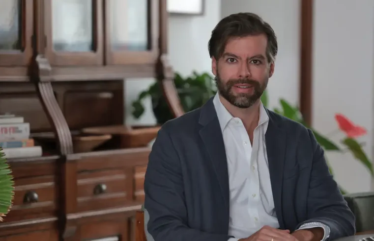 Internet virou “campo minado” para crianças e jovens, diz especialista