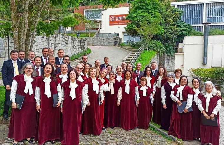 Coral de Petrópolis volta às atividades e abre inscrições para novos cantores