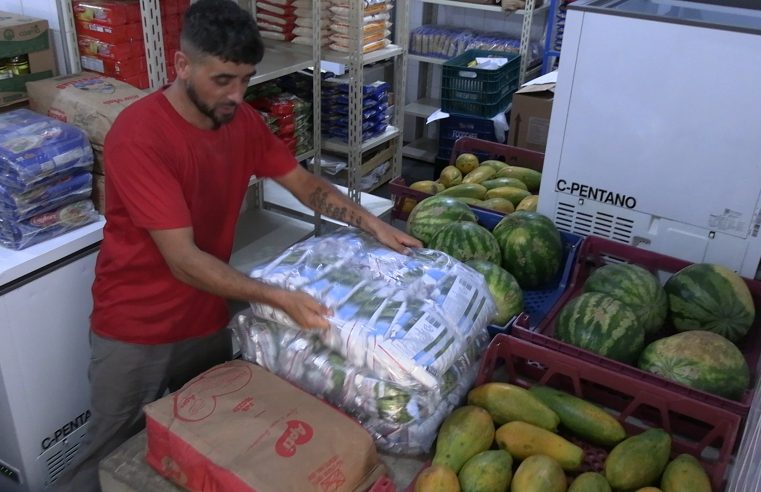 Prefeitura entrega produtos da merenda escolar nas unidades de ensino