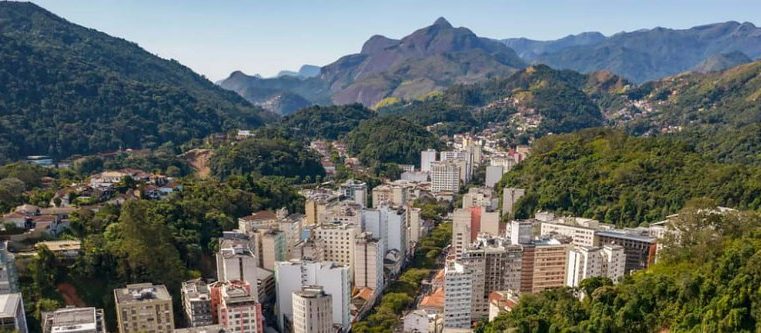 Projeções econômicas para 2025 acendem alerta no comércio de Petrópolis