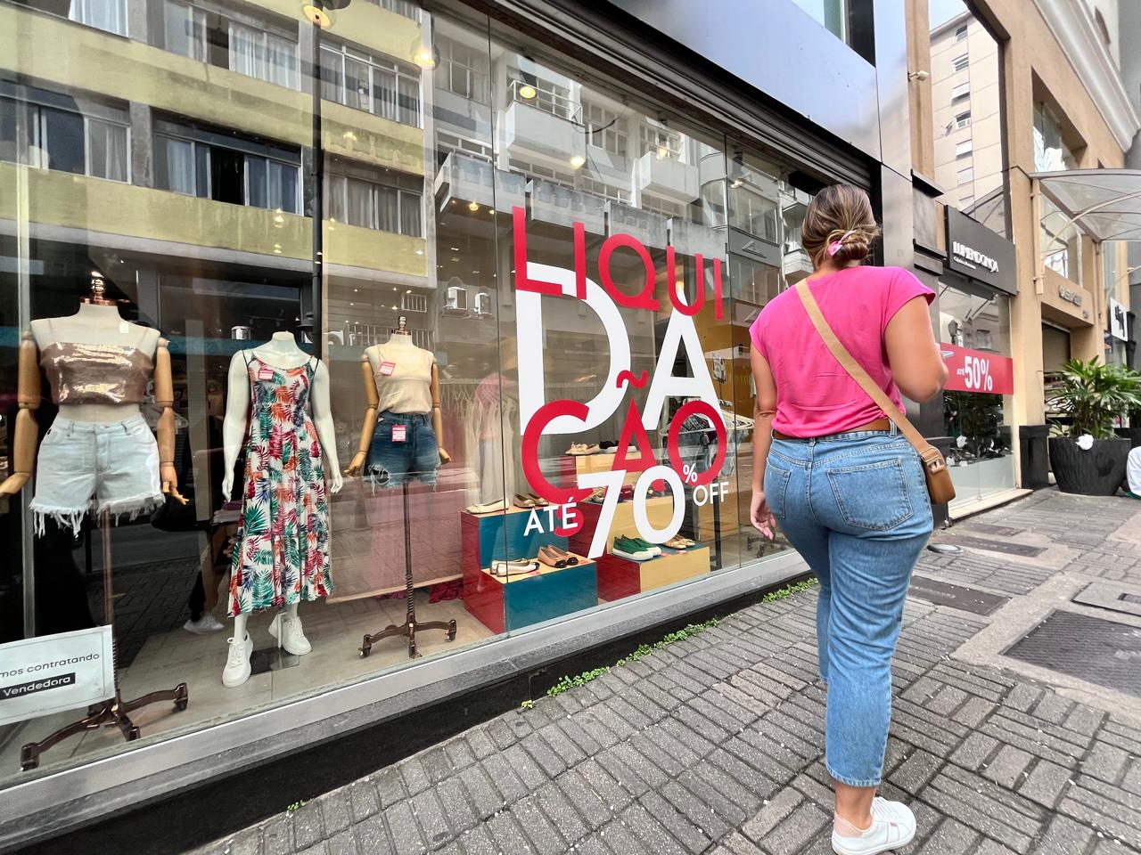 Liquidação de Carnaval movimenta o comércio de Petrópolis com descontos de até 70%