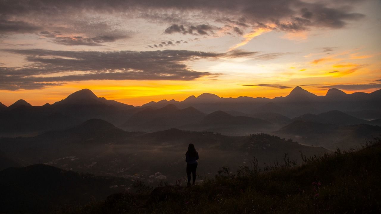 Exposição fotográfica em Itaipava celebra a conexão entre esportes, aventura e natureza