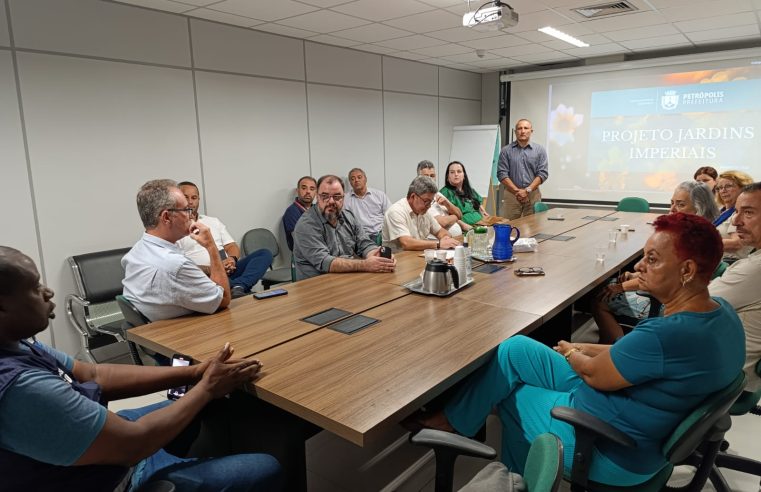 Prefeitura e empresários se reúnem para impulsionar Projeto Adote uma Praça Jardins Imperiais
