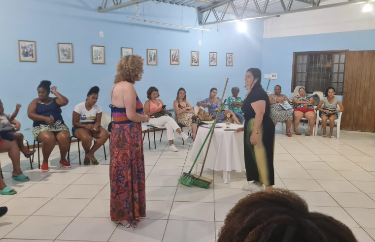 Mulheres do Neylor participam de roda de conversa sobre empoderamento feminino e sustentabilidade