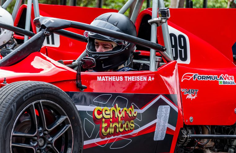 Piloto de Petrópolis fará estreia na Copa ECPA de Automobilismo