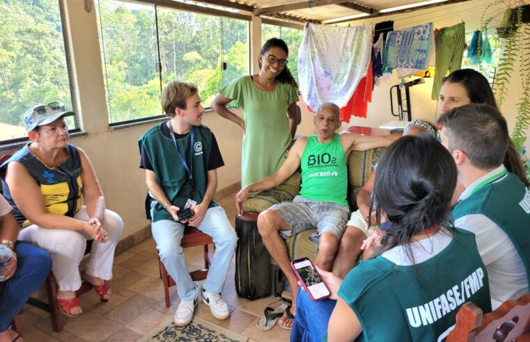 Projeto “Comunidade que Cuida da Vida” leva alunos a campo para mapear riscos e auxiliar comunidade de Petrópolis