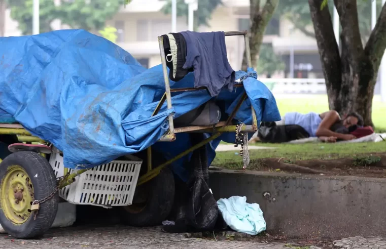 Mais de 335 mil pessoas vivem em situação de rua no Brasil