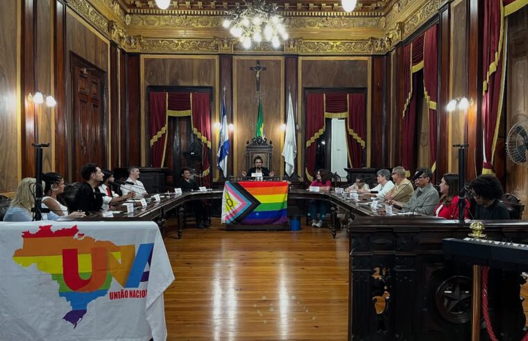 Plenária de Boas-Vindas marca início da Conferência Estadual de Políticas Públicas e Direitos LGBTQIA+ em Petrópolis