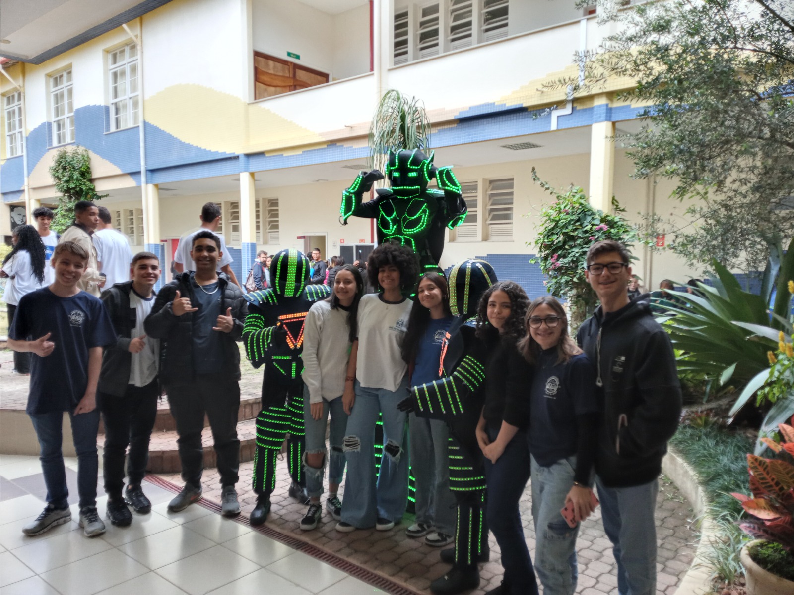 Escola de Nova Friburgo se destaca com projetos ligados ao meio ambiente