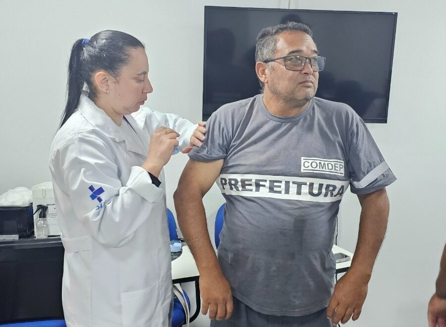 Vacinação de funcionários da Comdep tem aplicação de doses na Posse e no Duarte da Silveira