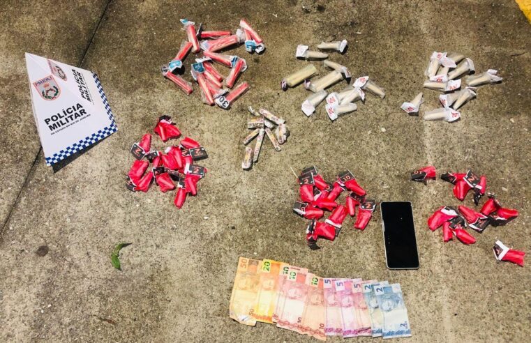Três homens são presos por tráfico de drogas em Petrópolis 