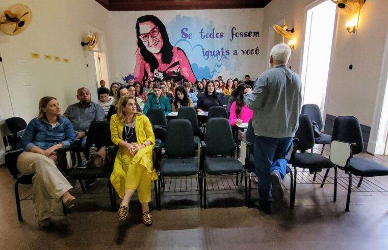 Seminário reúne educadores para discutir metas locais e nacionais da educação